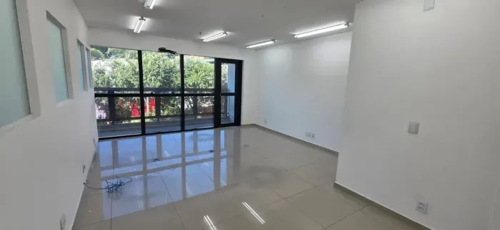 Sala Comercial para Locação no D/Office Diadema: 76m², 2 Vagas e Pronta para o Seu Negócio