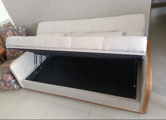 Sofá cama com baú a pronta entrega no linho