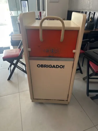 Lixeira madeira auto serviço