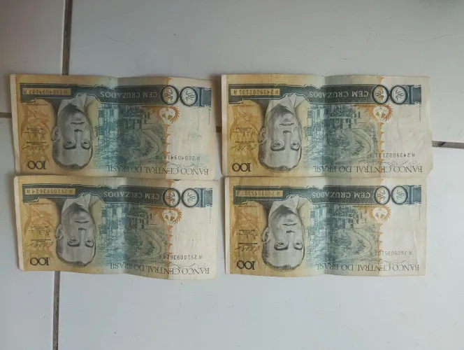 Cédula antiga 100 cruzado