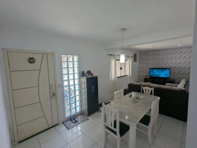 Casa à Venda em Condomínio Fechado no Quiririm Taubaté/SP
