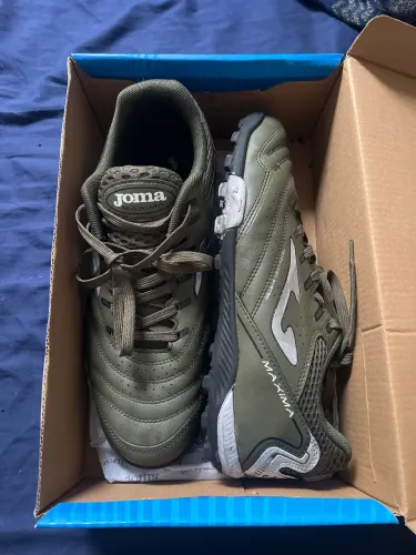 Tênis society JOMA