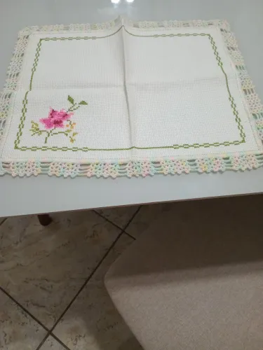 1 pano de mesa 