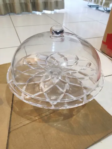 Boleira com Tampa de vidro Trabalhada - Perfeita para Bolos e Doces