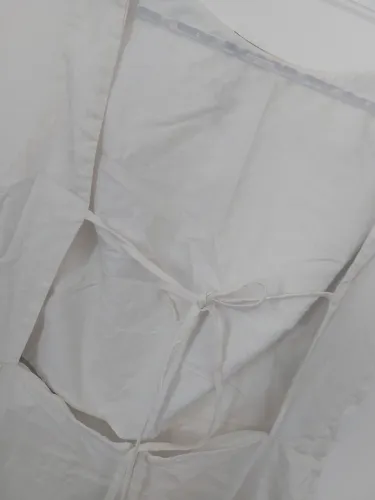 Vestido curto p mas veste m tbm , usado uma única vez