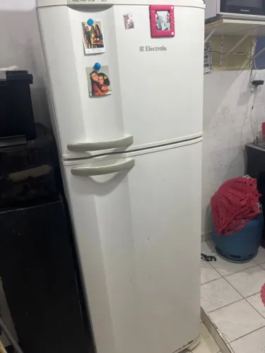 Geladeira eletrolux fros free (NAO FUNCIONA)