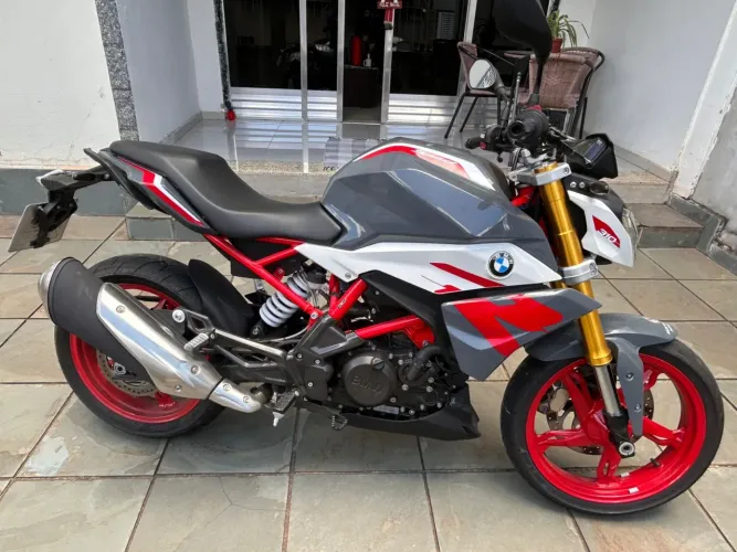 Moto muito nova 