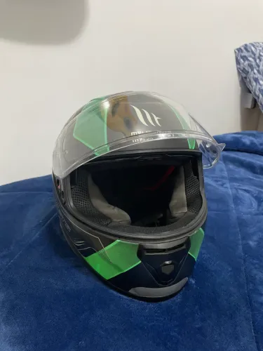Capacete MT Helmets