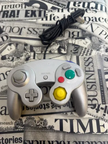 Controle game cube original prata 
