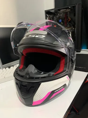 Capacete LS2 Doom Rosa/Preto, Pouco Uso, Estado de Novo