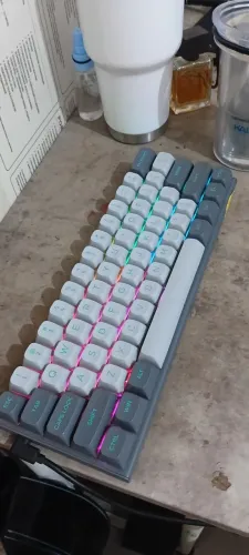 Teclado magnetico hz-61 he