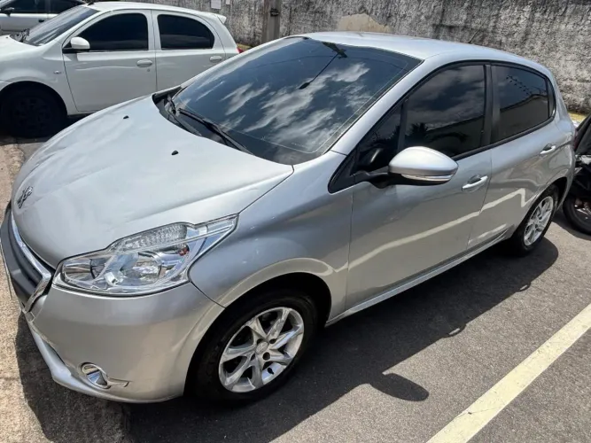 Peugeot 208 Active/active Pack 1.5 Flex 8V 5P 2015