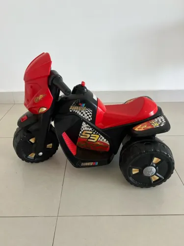 Moto elétrica Bandeirantes 6v