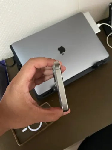 iPhone 15 Pro Max Impecável