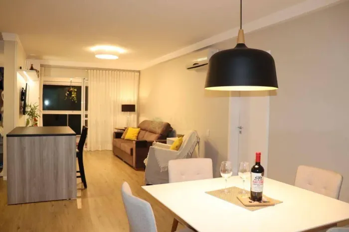 Apartamento Mobiliado com 3 quartos à venda na Praia do Campeche - Florianópolis/SC.