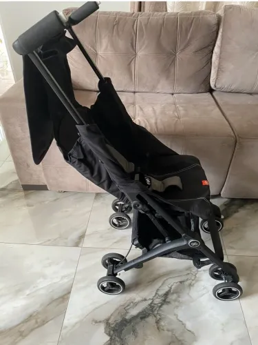Carrinho para Bebê Pockit Air All-Terrain Velvet Black de 6 Meses a 4 Anos 22 kg