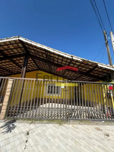 Sobrado a venda na Praia grande com 3 Quartos e 2 banheiros 2 vagas 84 m²