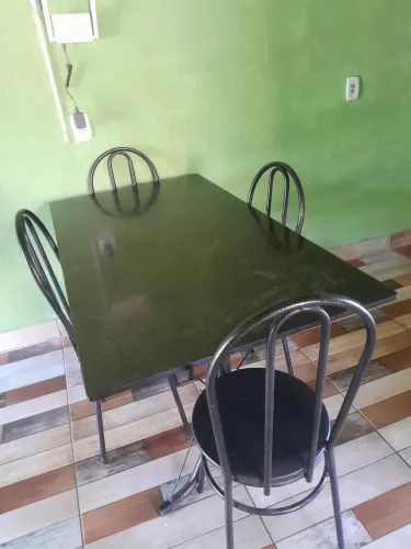 Vende-se