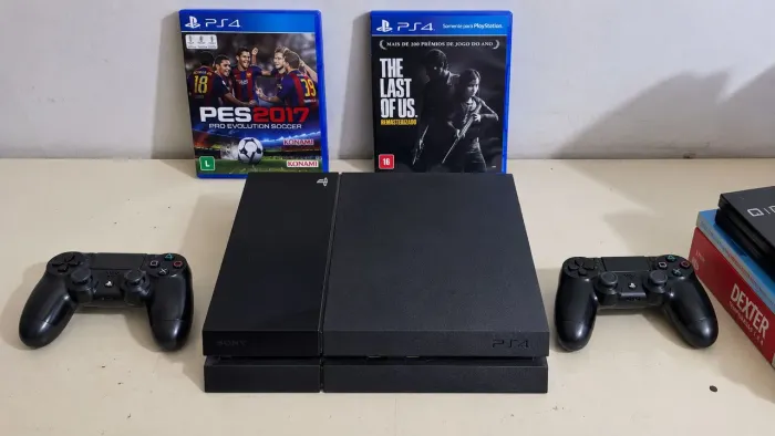 PlayStation 4 1 TB / 2 CONTROLES