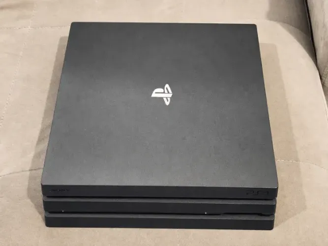 Playstation 4 - Pro