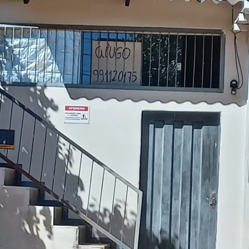 Aluga-se kitnet na 111 antiga 1104 sul