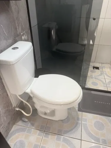 Vaso sanitário com caixa acoplada