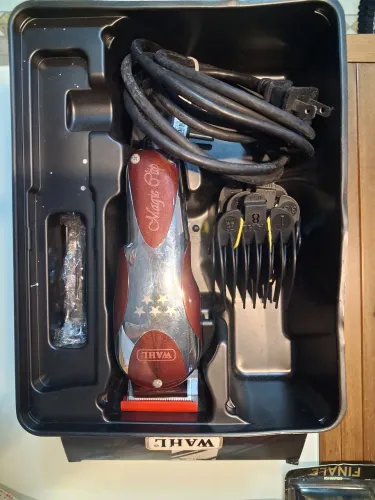 Máquina de Corte Wahl Magic Clip - Profissional com Fio