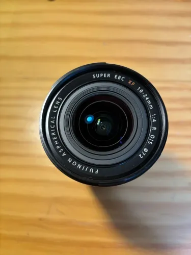 Lente Fujinon 10-24mm f/4