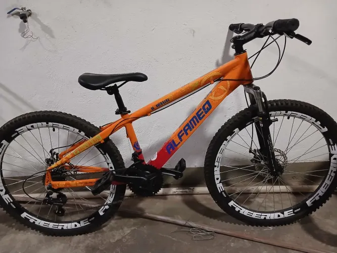 Bicicleta grau shimano com suspensão 