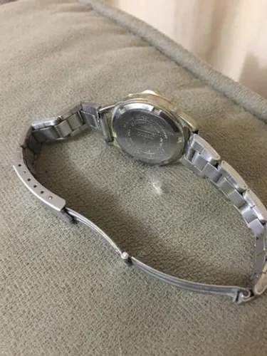 Vendo relógio feminino da marca guess