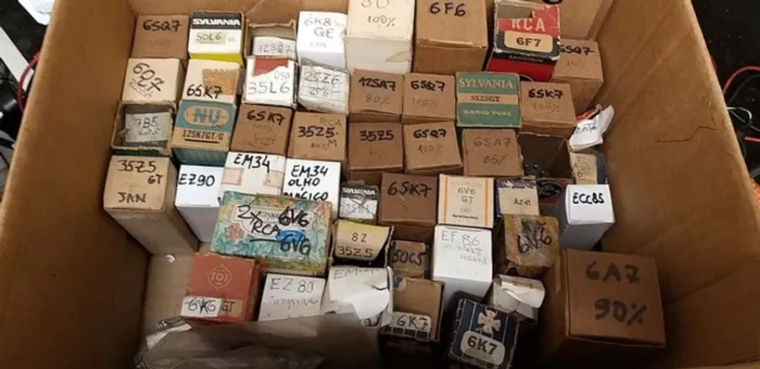 Válvulas eletromedicina, áudio, rádio 6146B,12AU7,6DJ8,12AT7,6V6, ,leia!!!