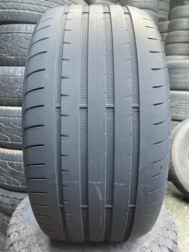 Pneu 255/40/18 Goodyear Eagle F1 Rft Run Flat meia vida (não é riscado)