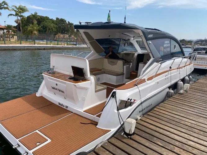 Lancha Ventura V400 HT 2026 40 pes