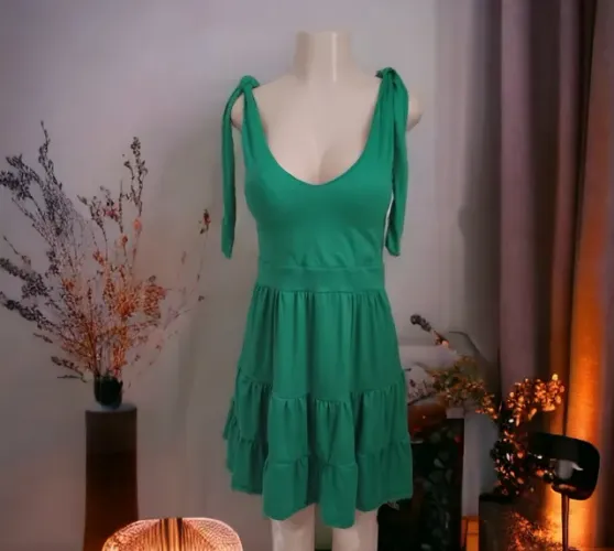 NOVO: Vestido em suede com bojo e amarração M