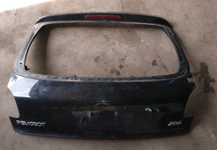 Tampa traseira Peugeot 206