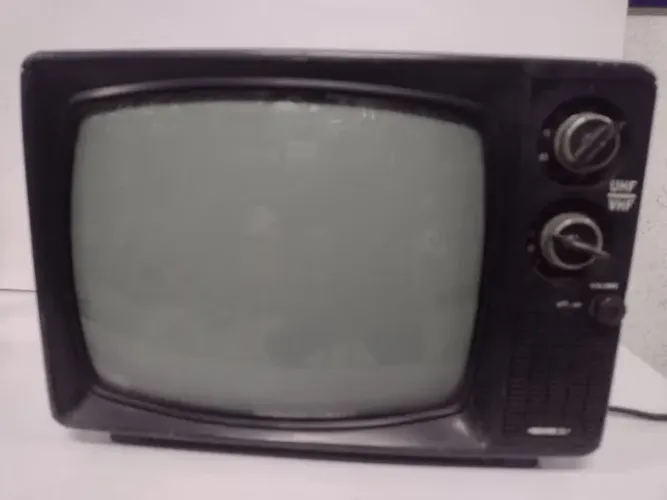Tv de tubo antiga