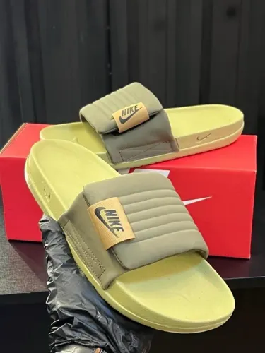 Chinelo Nike Offcourt Adjust