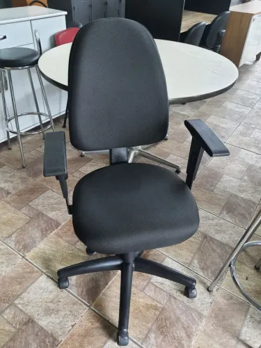 Cadeira  Escritorio ergonômica presidente-Usado 