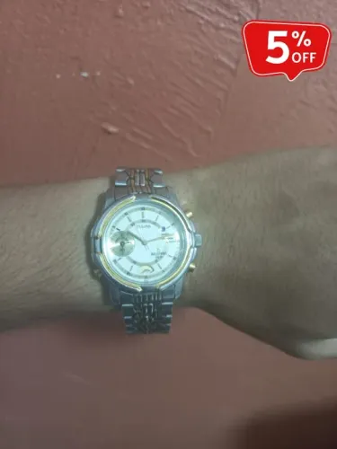 Relogio Buluvo, Relógio único, edição especial de comemoração do Ano 2001, banhado a Ouro