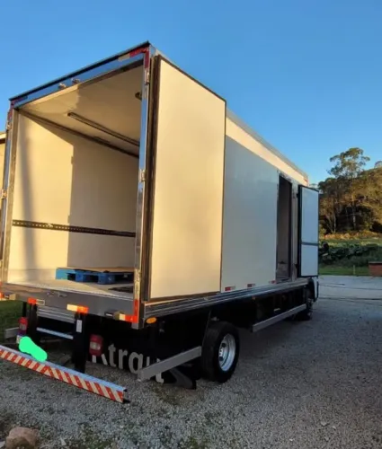 Ref 3001 Bfp 5,20m Baú frigorífico para 3/4 E