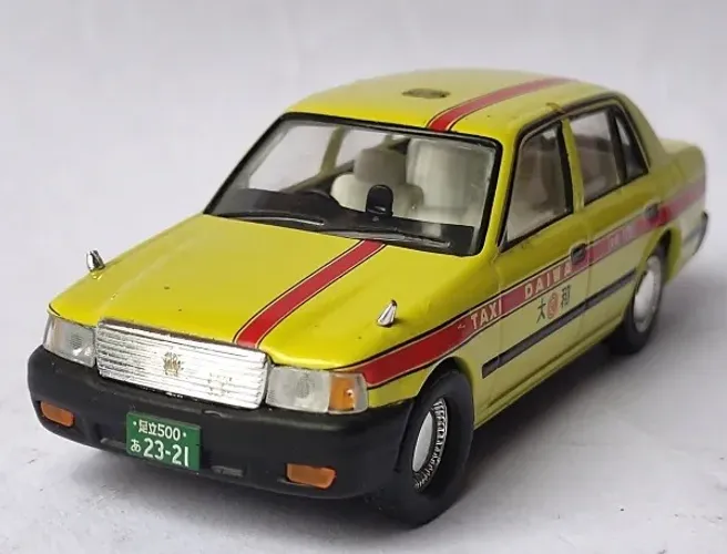 Coleção Táxis Do Mundo Toyota Crown 1/43 Amarelo