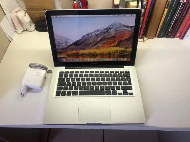 MacBook Pro 2011 i5 16GB HD 480GB - Usado