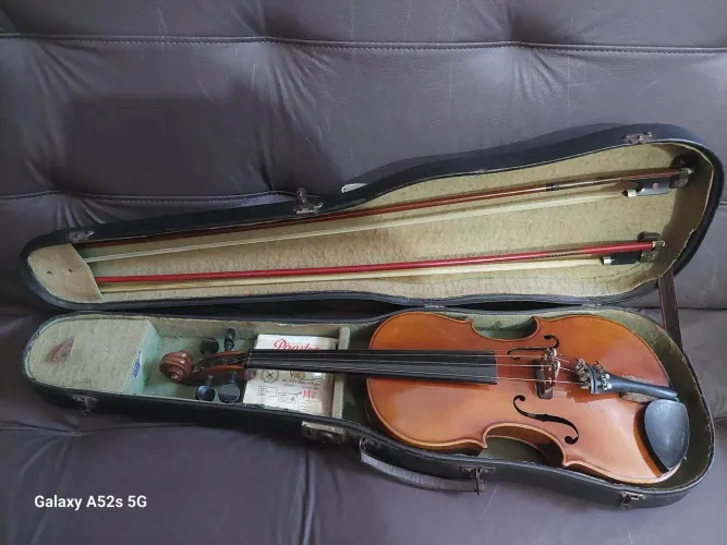 Violino Nicolaus Amatus Cremone Hieronymi