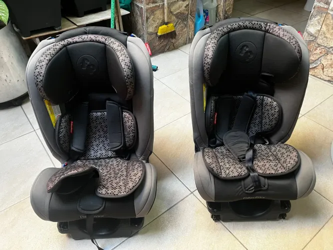 Cadeirinha de bebê novas