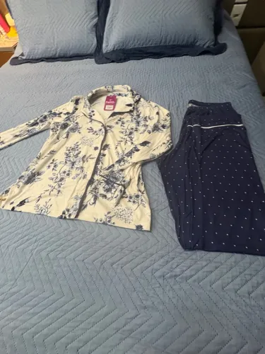 Pijama Feminino Floral Confortável