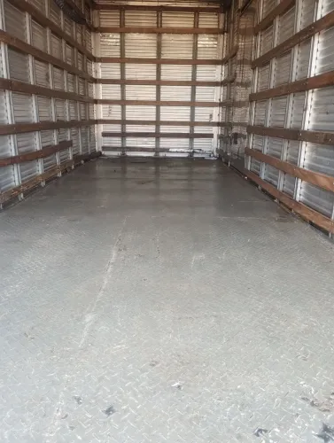 Vendo ou troco baú 6.20x2.45 de altura