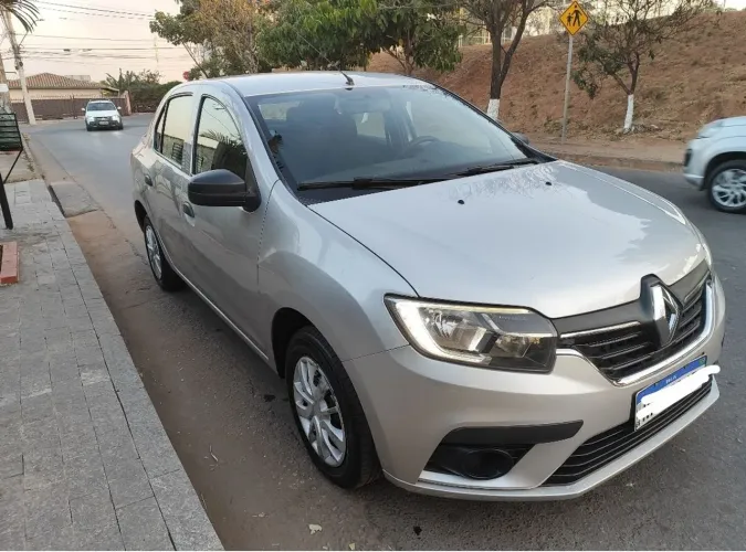 Renault Logan Life Flex 1.0 12V 4P Mec. 2021