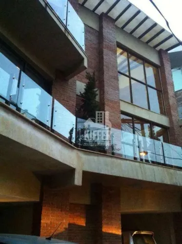 Casa com 4 quartos à venda, 400 m² por R$ 1.350.000 - Pendotiba - Niterói/RJ