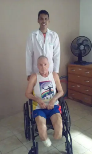 Cuidador e acompanhante de pessoas