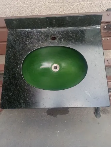 Bancada de lavatório em granito 